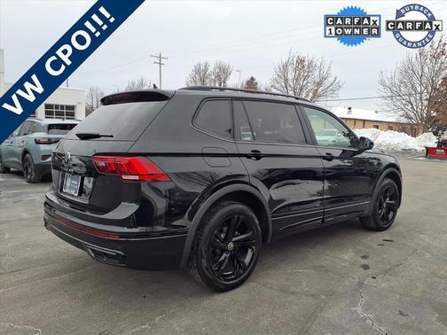 2024 Volkswagen Tiguan 2.0T SE R-Line Black