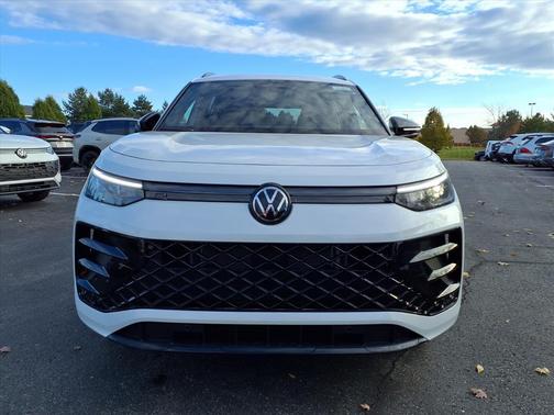 2026 Volkswagen Tiguan 2.0T SE R-Line Black 4MOTION