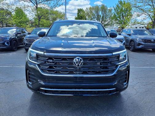 Deep Black 2026 Volkswagen Atlas 2.0T SEL Premium R-Line 4MOTION