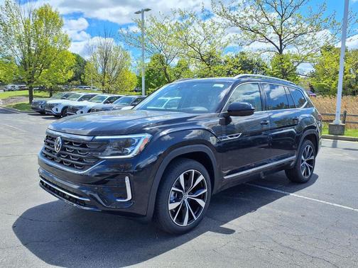 Deep Black 2026 Volkswagen Atlas 2.0T SEL Premium R-Line 4MOTION