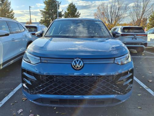 2026 Volkswagen Tiguan 2.0T SE R-Line Black 4MOTION