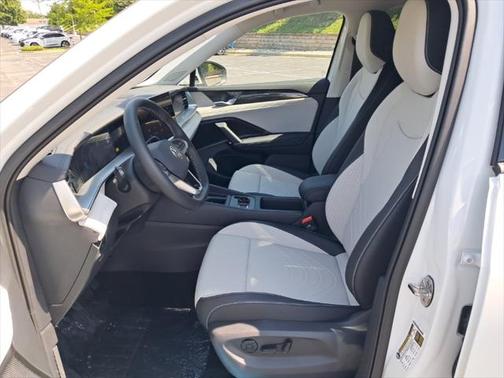 2025 Volkswagen Tiguan 2.0T SE 4MOTION