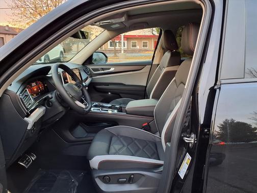 2026 Volkswagen Atlas 2.0T Peak Edition