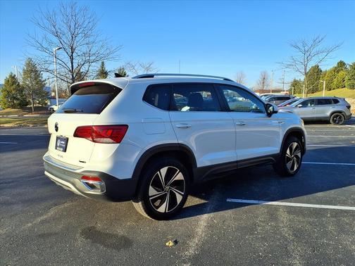 2024 Volkswagen Taos 1.5T SE
