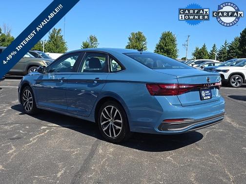 2025 Volkswagen Jetta 1.5T SE