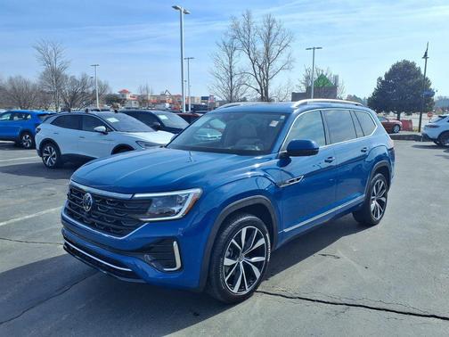 2025 Volkswagen Atlas 2.0T SEL Premium R-Line 4MOTION