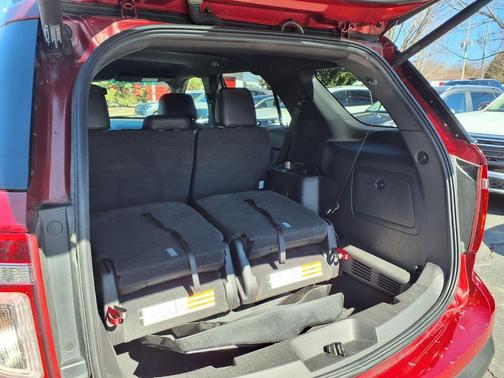 Ruby Red Metallic Tinted Clearcoat 2015 Ford Explorer XLT