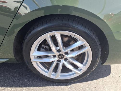 2023 Audi A4 45 S line Premium Plus