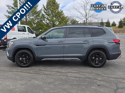 2024 Volkswagen Atlas 2.0T SE w/Technology 4MOTION