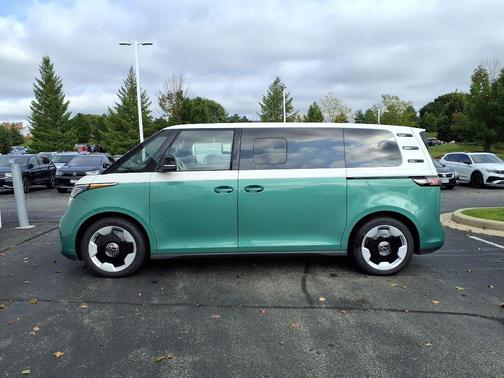 2025 Volkswagen ID. Buzz Pro S Plus with 4MOTION