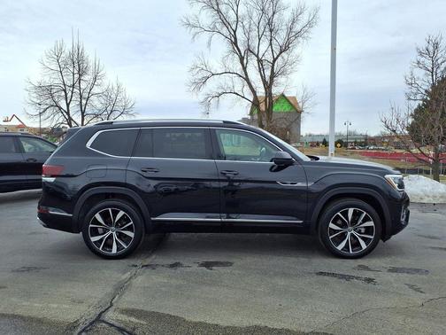 2025 Volkswagen Atlas 2.0T SEL Premium R-Line 4MOTION