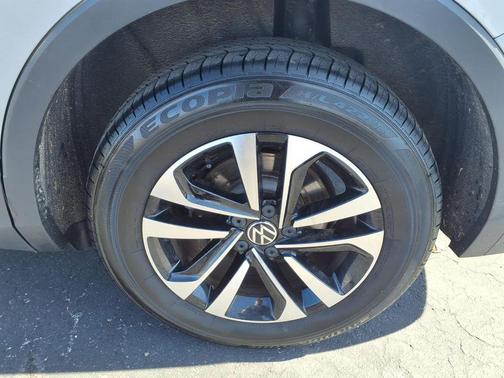 2023 Volkswagen Tiguan 2.0T S