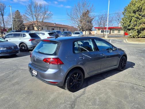 2017 Volkswagen Golf TSI Wolfsburg Edition 4-Door