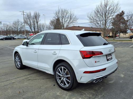 Glacier White Metallic 2022 Audi SQ5 3.0T Prestige