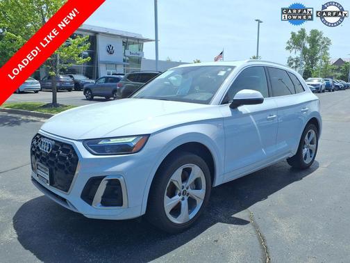 Glacier White Metallic 2023 Audi Q5 45 S line Premium Plus