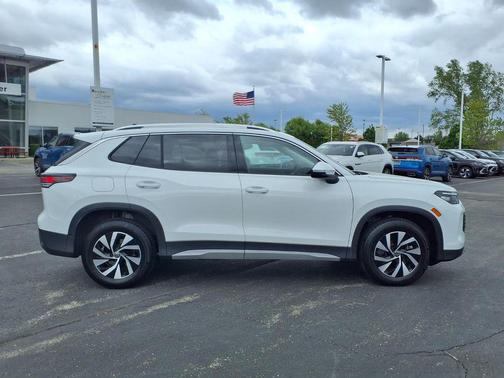 pure white 2026 Volkswagen Tiguan 2.0T S 4MOTION