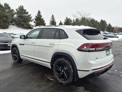 2026 Volkswagen Atlas Cross Sport 2.0T SEL