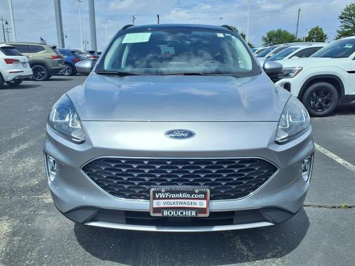Iconic Silver Metallic 2022 Ford Escape SEL