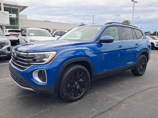2025 Volkswagen Atlas 2.0T SE w/Technology 4MOTION