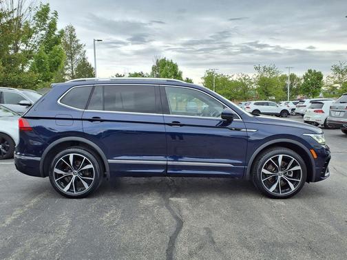 Atlantic Blue Metallic 2022 Volkswagen Tiguan 2.0T SEL R-Line 4MOTION