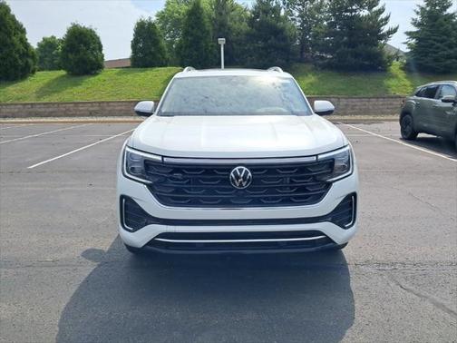 2025 Volkswagen Atlas 2.0T SEL Premium R-Line 4MOTION