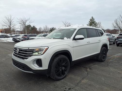 2026 Volkswagen Atlas 2.0T SE w/Technology 4MOTION