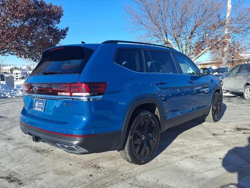 2025 Volkswagen Atlas 2.0T SE w/Technology 4MOTION