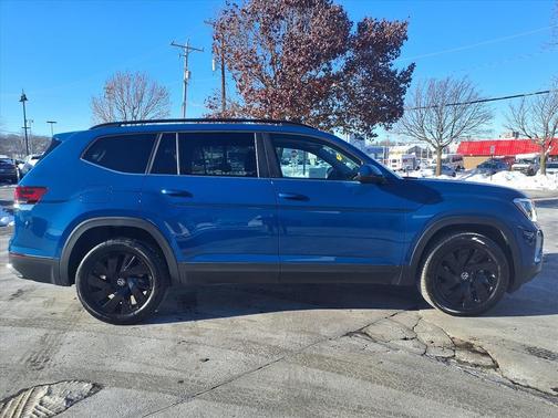 2025 Volkswagen Atlas 2.0T SE w/Technology 4MOTION