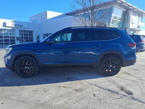 2025 Volkswagen Atlas 2.0T SE w/Technology 4MOTION