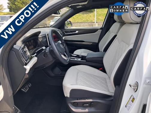 2024 Volkswagen Atlas Cross Sport 2.0T SEL Premium