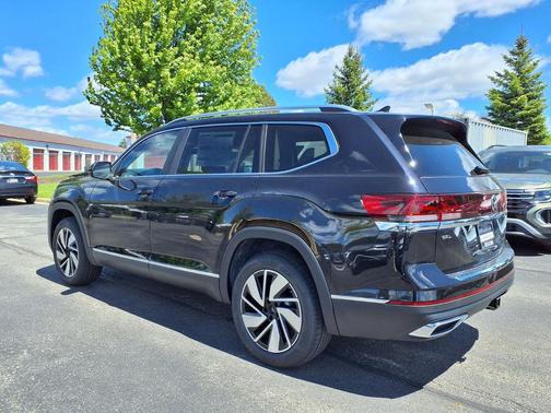 deep black pearl 2026 Volkswagen Atlas 2.0T SEL