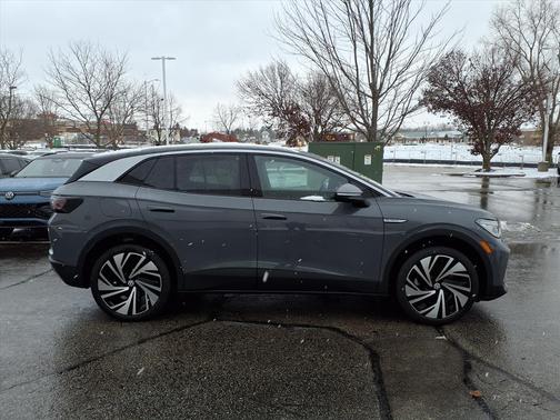 2025 Volkswagen ID.4 Pro S Plus