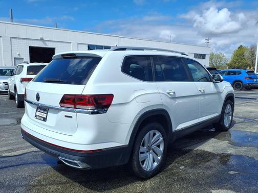 Pure White 2021 Volkswagen Atlas 2.0T SEL