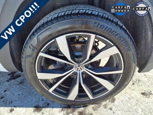 2025 Volkswagen Atlas Cross Sport 2.0T SEL Premium