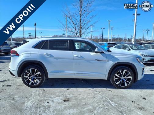 2025 Volkswagen Atlas Cross Sport 2.0T SEL Premium