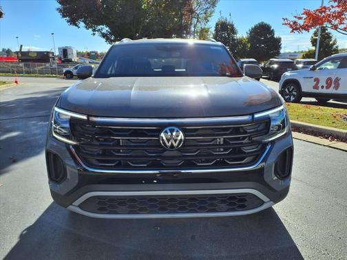 2026 Volkswagen Atlas Cross Sport 2.0T SE w/Technology 4MOTION