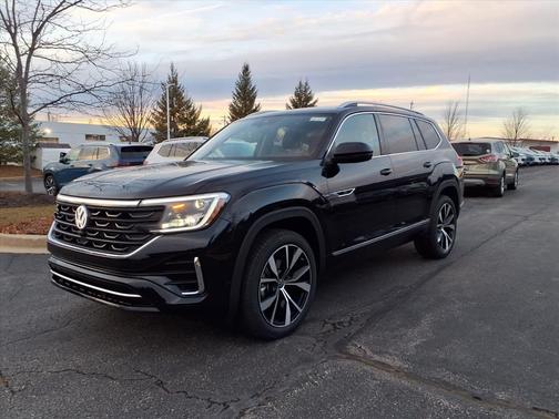 Deep Black Pearl 2026 Volkswagen Atlas 2.0T SEL Premium R-Line 4MOTION
