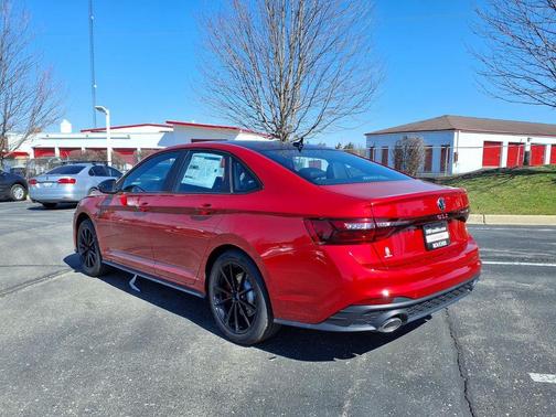 Kings Red Metallic w/Deep Black Roof 2026 Volkswagen Jetta GLI 2.0T Autobahn