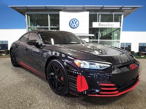 Mythos Black Metallic 2023 Audi RS e-tron GT quattro