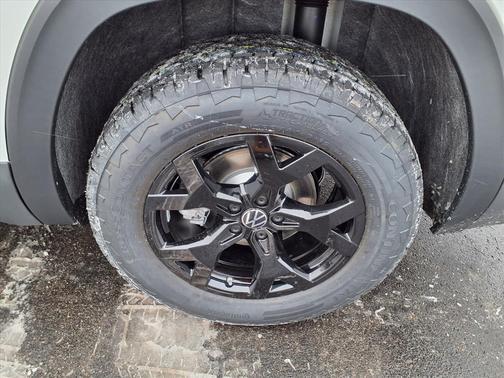 2026 Volkswagen Atlas Peak Edition