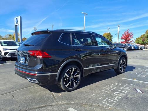 2023 Volkswagen Tiguan 2.0T SEL R-Line 4MOTION