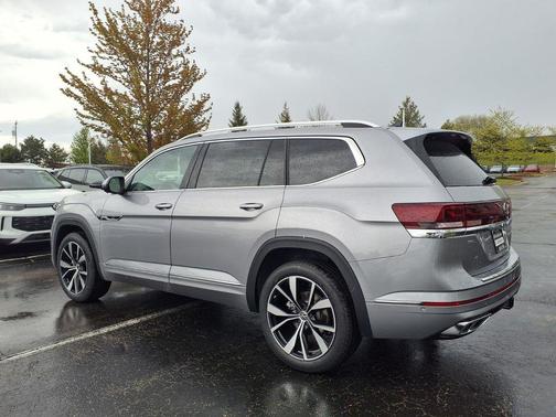 Silver Mist 2026 Volkswagen Atlas 2.0T SEL Premium R-Line 4MOTION