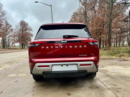 2024 Nissan Pathfinder Platinum
