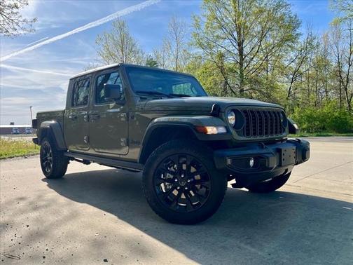 2025 Jeep Gladiator NightHawk