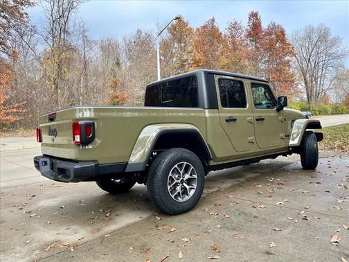 2026 Jeep Gladiator Sport S