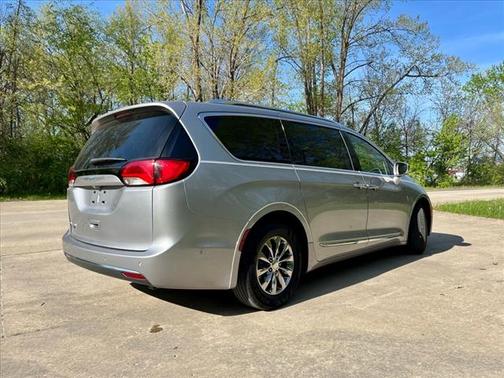 2018 Chrysler Pacifica Touring-L Plus