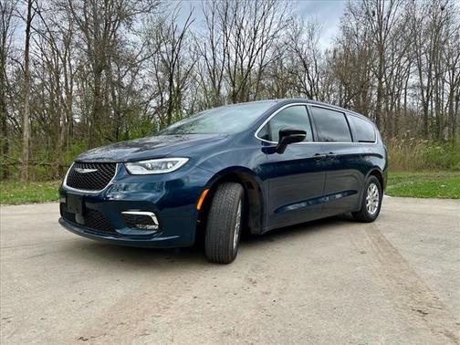 2025 Chrysler Pacifica L