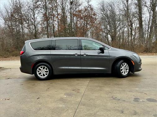 2017 Chrysler Pacifica LX