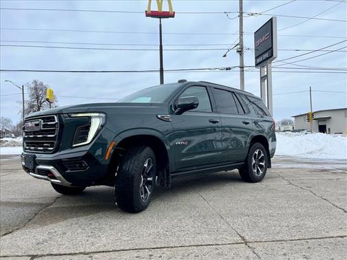 2025 GMC Yukon 4WD AT4