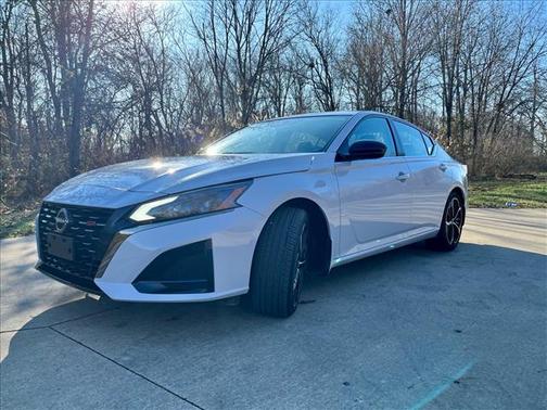 2024 Nissan Altima SR FWD